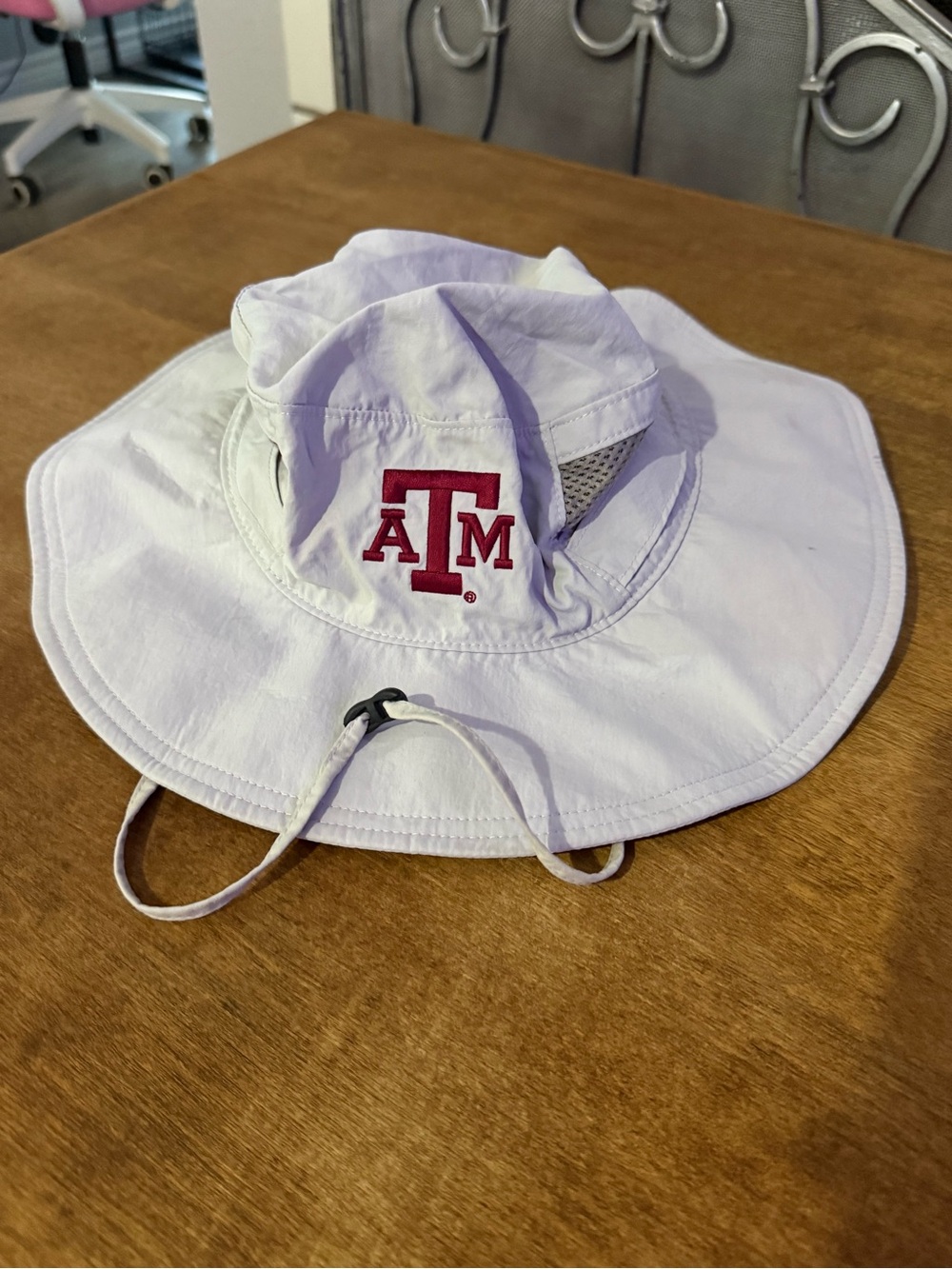 Columbia White Sun Hat with Maroon A&M Logo